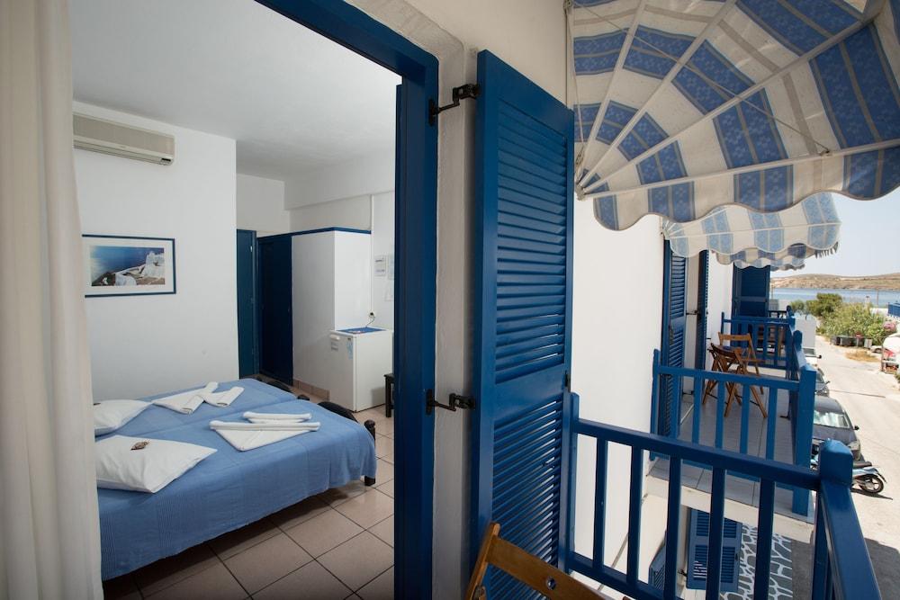 Dilion Hotel Parikia  Exterior photo