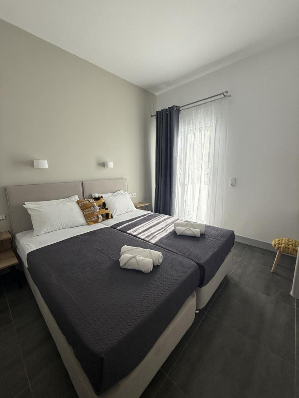 Dilion Hotel Parikia  Exterior photo